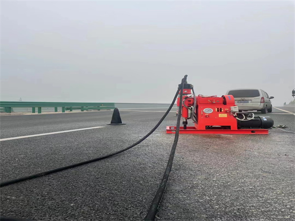 墨江马路路基路面开裂下沉注浆加固灌浆